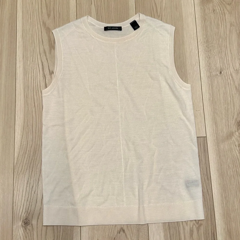 LIKE NEW St. John Women’s Sleeveless Silk Wool Blouse Tank